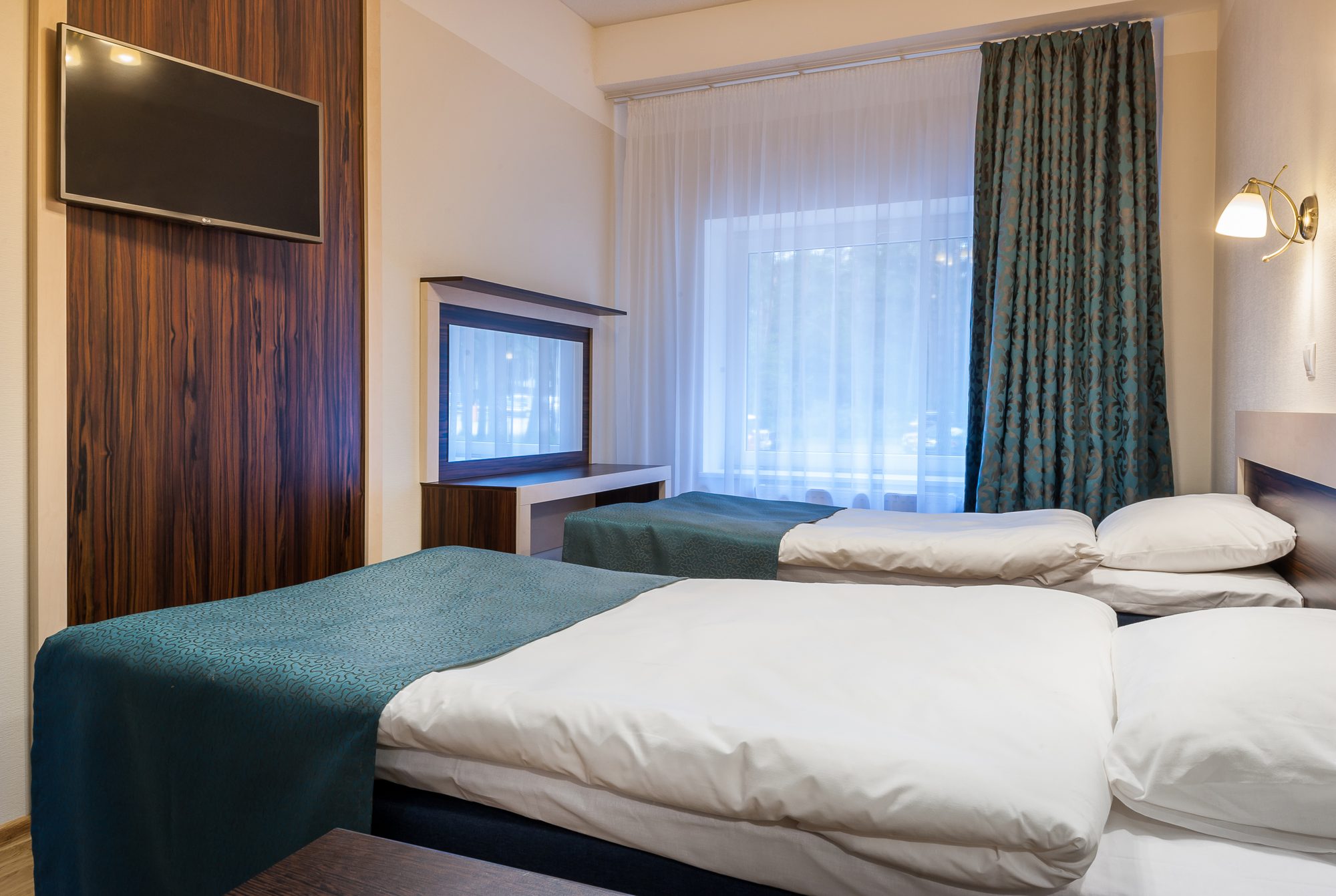 2016 08  92E3F071EB8EA7E9B6C0F898FEAFD2AADF7965C6B4FAB71B68 pimgpsh fullsize distr